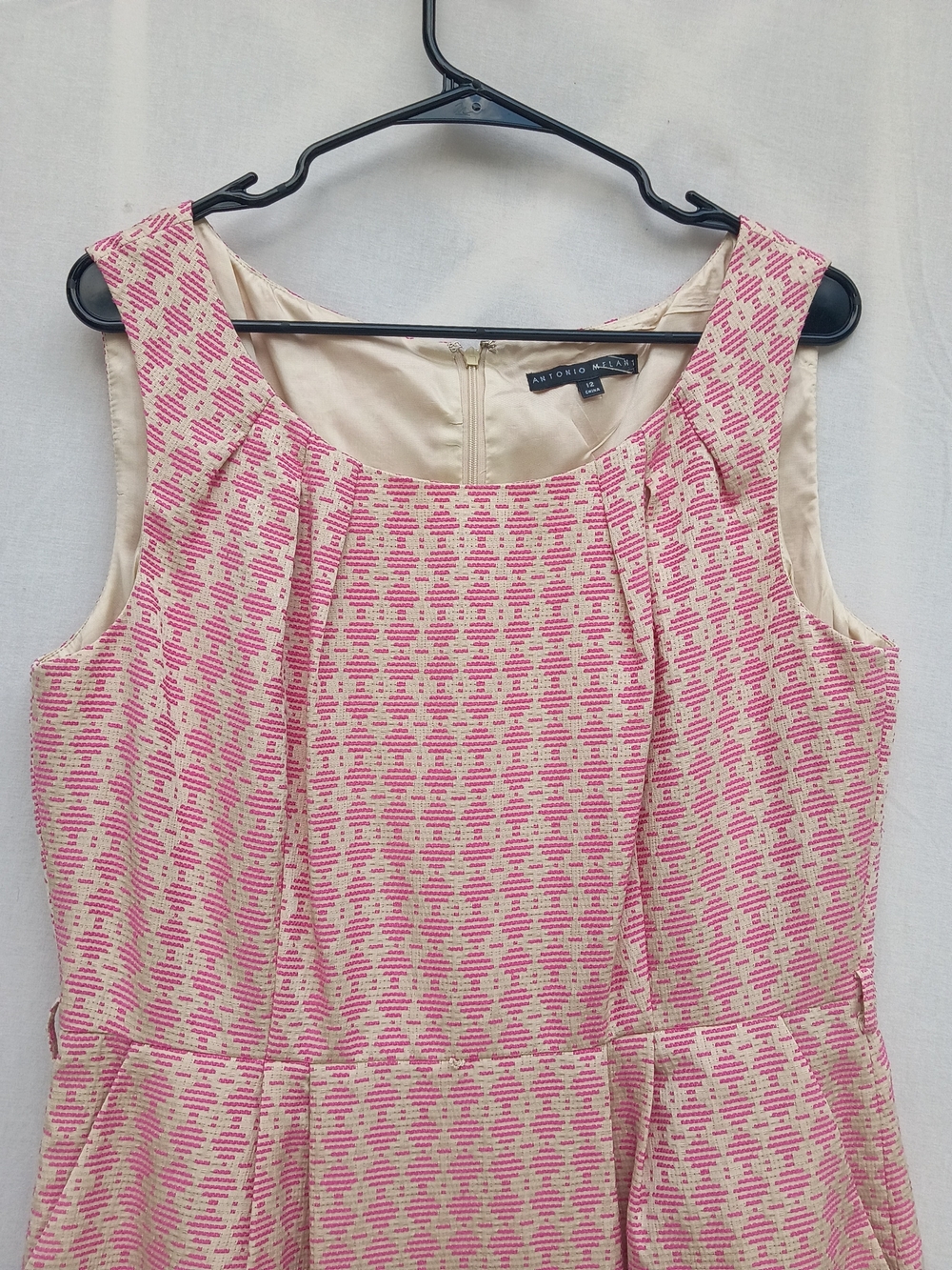 ANTONIO MELANI Pink and Cream Textured Sleeveless Midi Dress - Picture 4 of 5